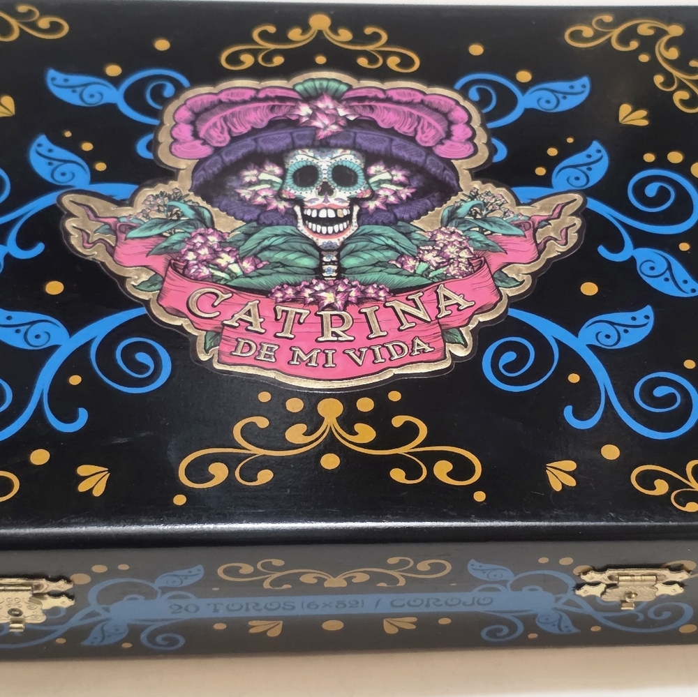 Catrina De Mi Vida Decorative Skull Empty Cigar Box. Amazing Craftmanship! Rare!